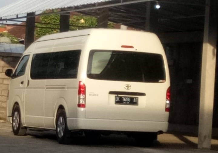 sewa hiace di bali